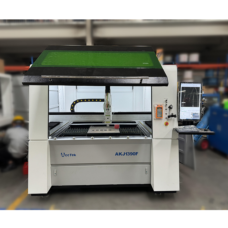 JINAN CNC Sanayi Ekipmanları R - Industrial Laser Machine Price incelemesi ve fiyatı